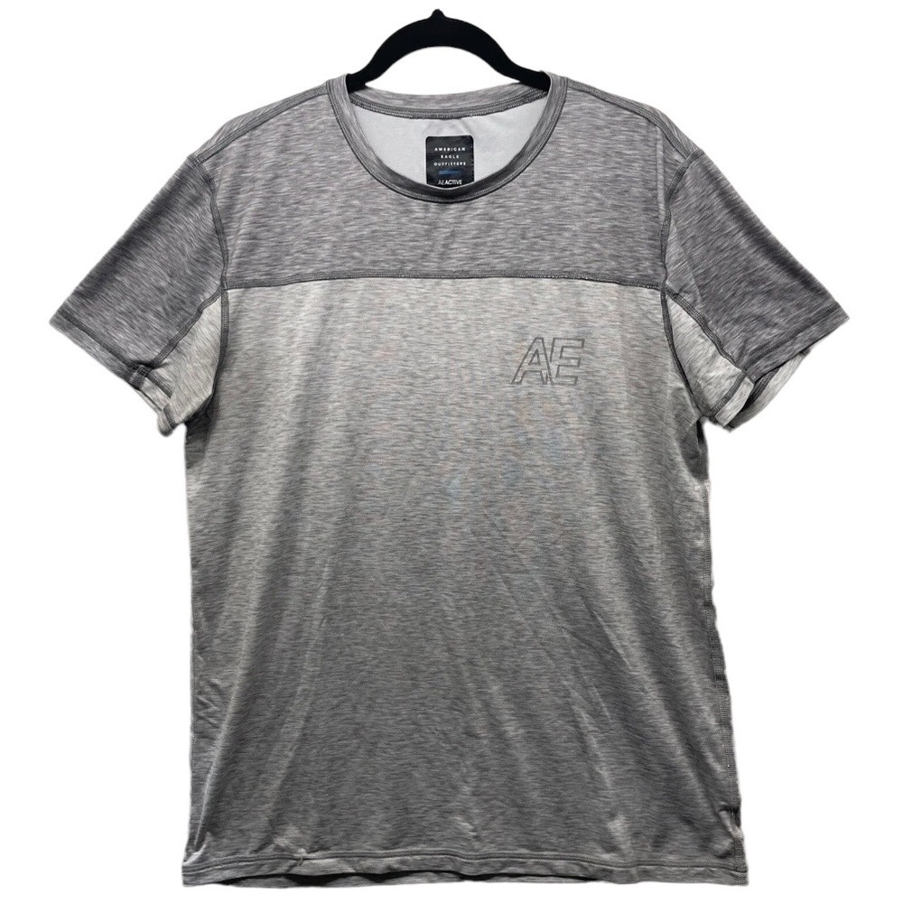 Men’s American Eagle Outfitters AEActive Gray Shirt Size Medium